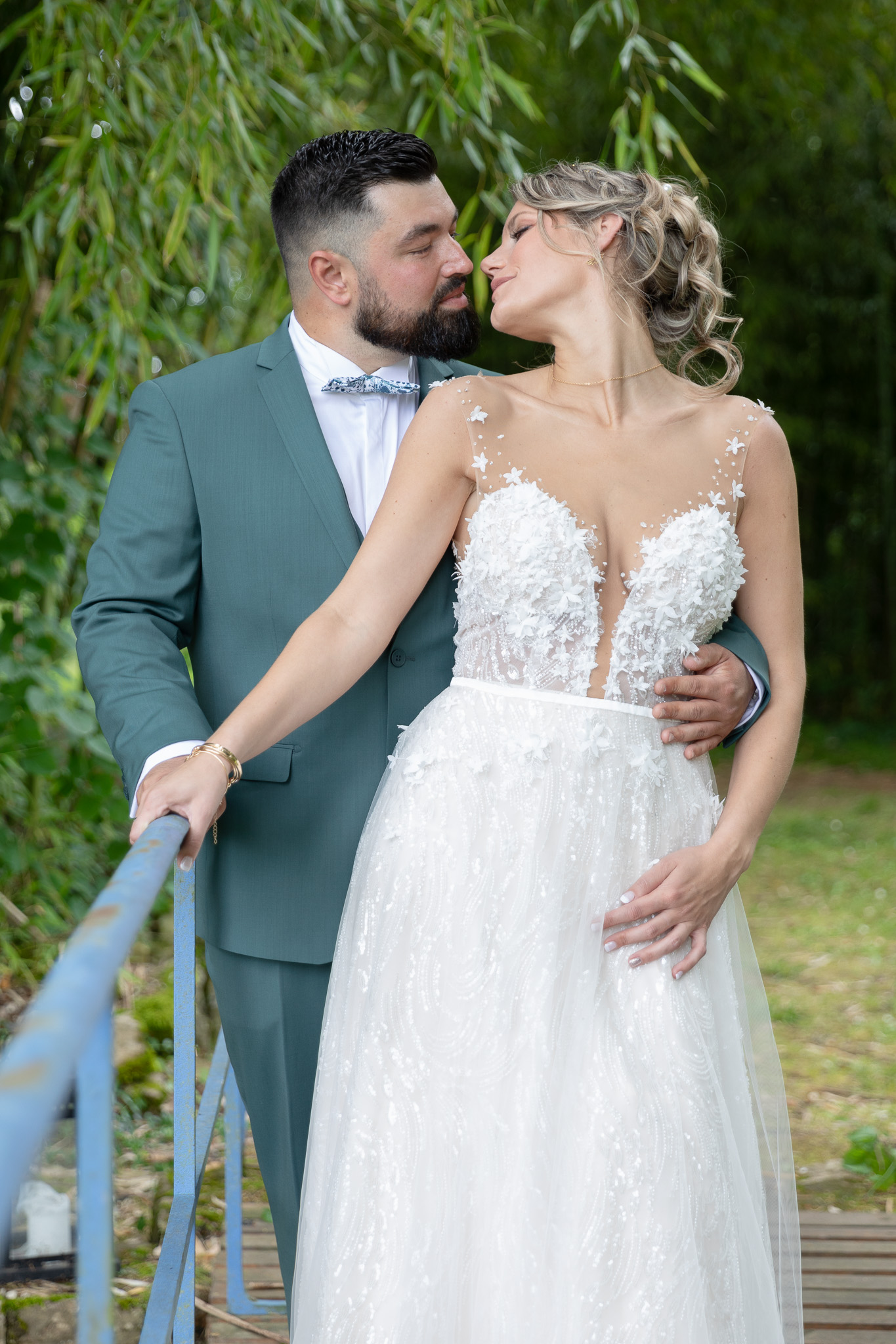 Photographie d'un couple à leur mariage